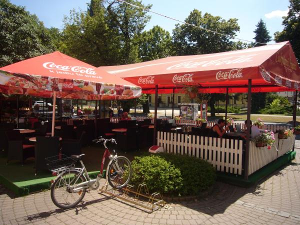 Zahrádku cukrárny Špeciál